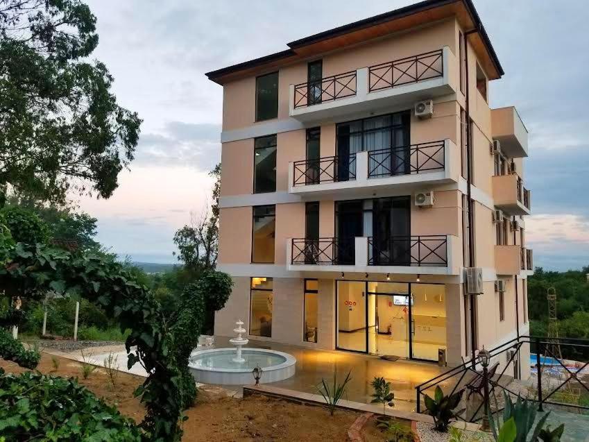 Vita Gardenia Hotel Tskhaltubo Esterno foto