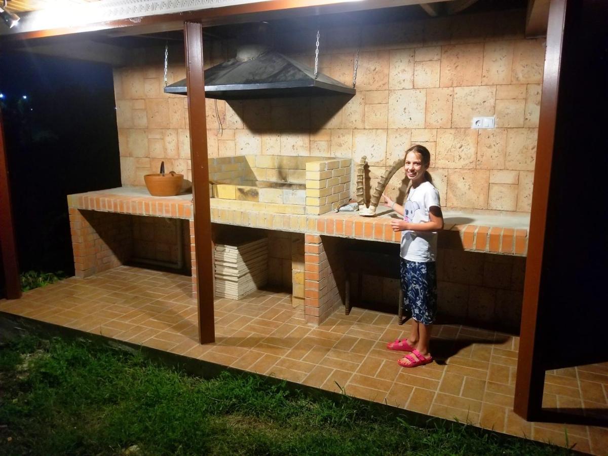 Vita Gardenia Hotel Tskhaltubo Esterno foto