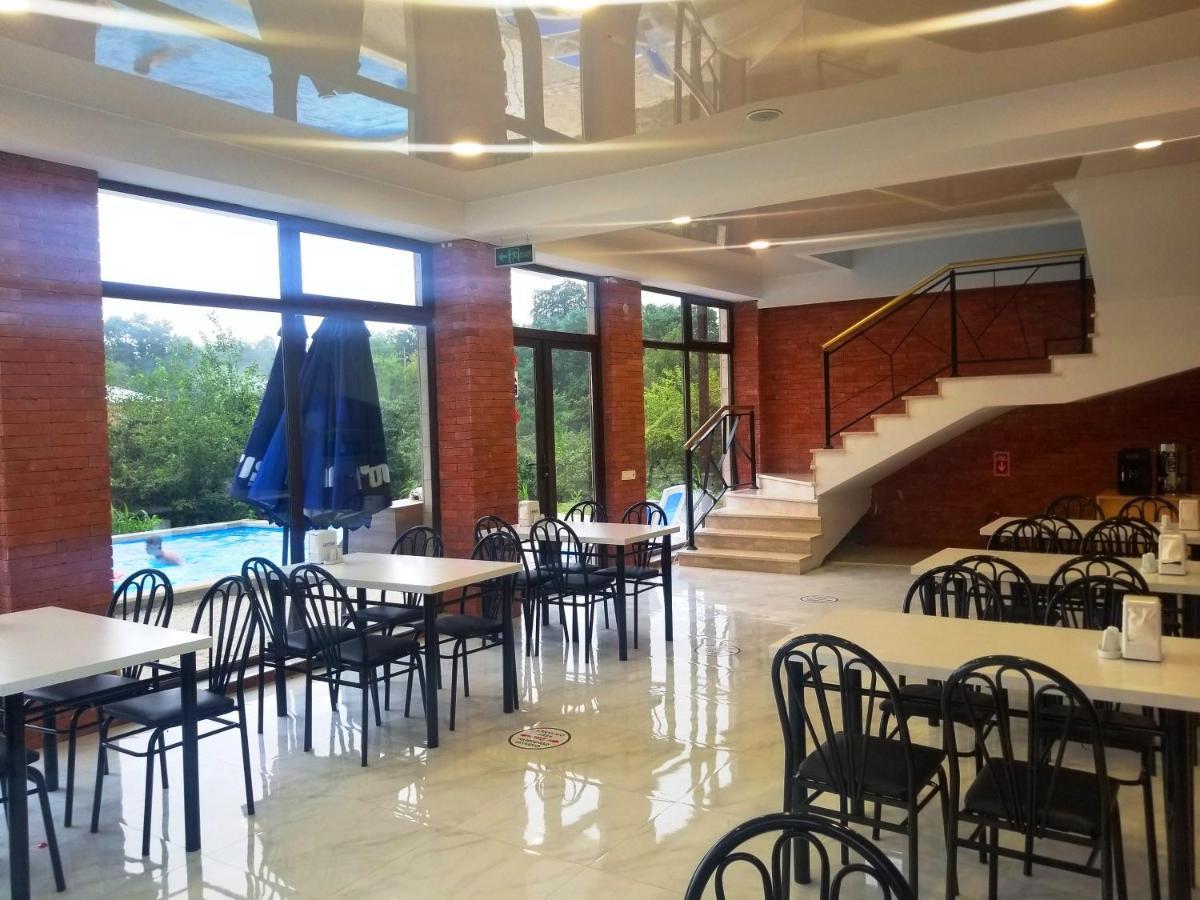 Vita Gardenia Hotel Tskhaltubo Esterno foto