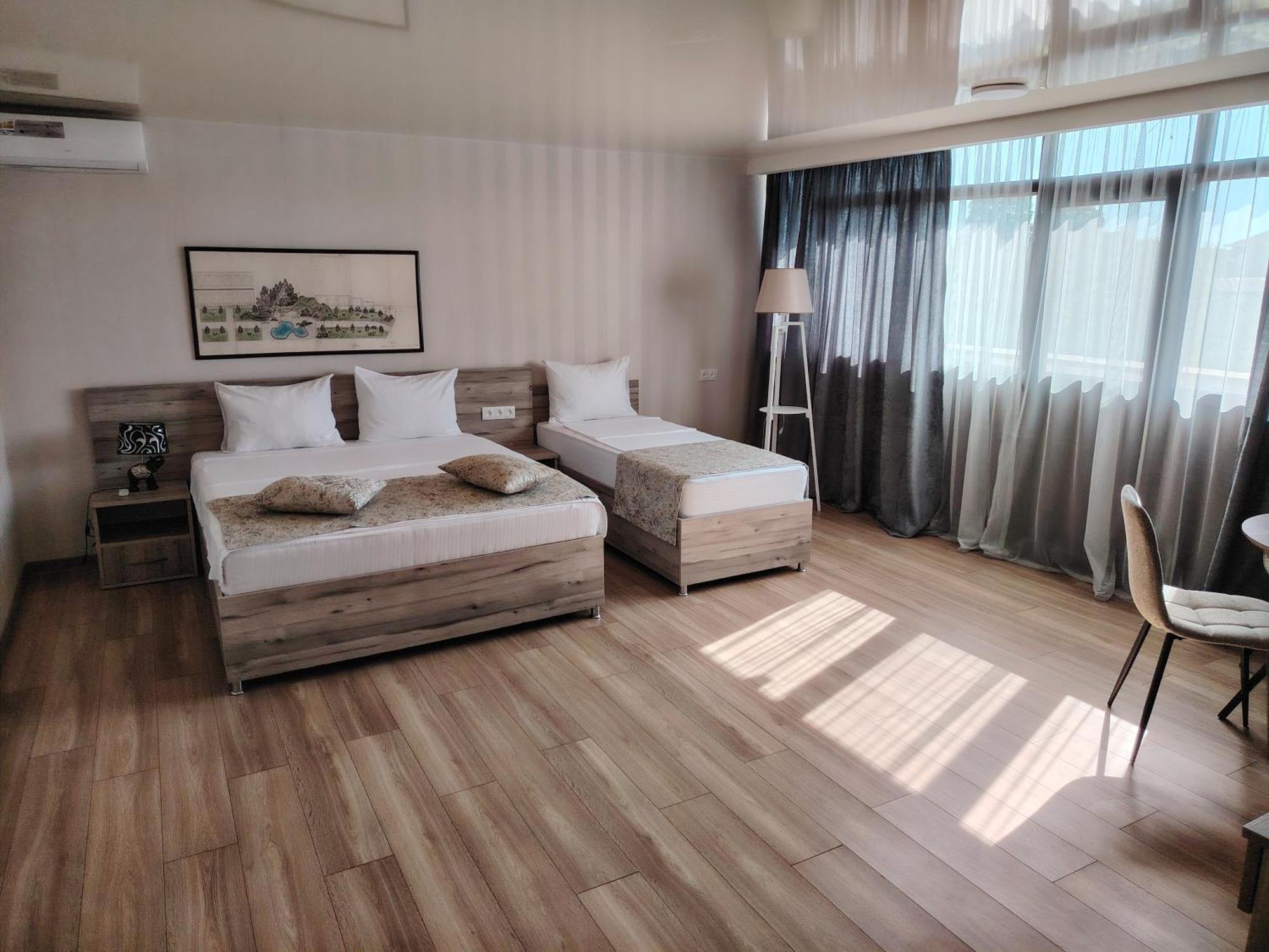 Vita Gardenia Hotel Tskhaltubo Esterno foto